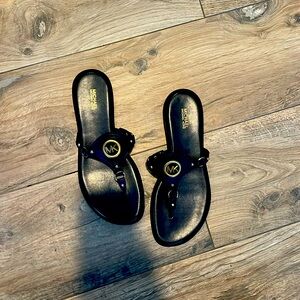 Michael Kors size 9 1/2 women’s black sandal